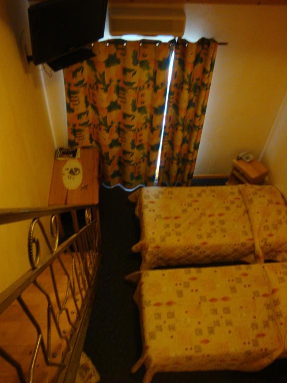 Отель Le Bilboquet Le Puy-en-Velay Номер фото